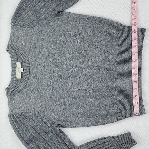 Loft Pleated Puff Sleeve Gray Sweater Size Small - Picture 7 of 16